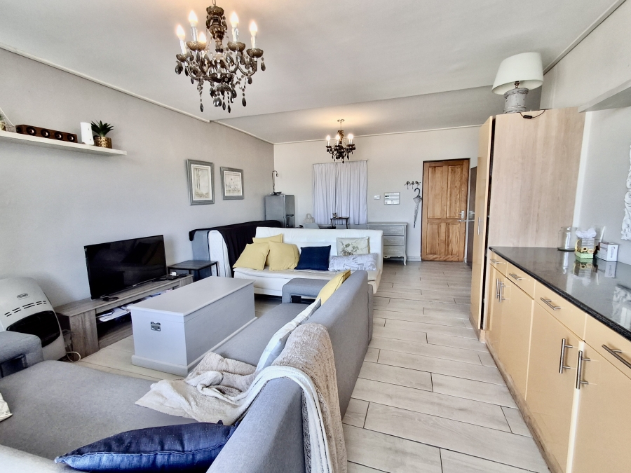 1 Bedroom Property for Sale in Royal Ascot Western Cape